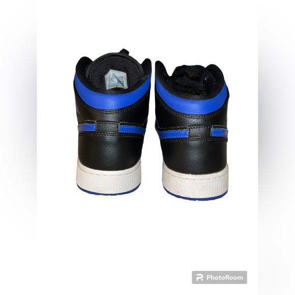 ⛹🏾‍♂️ VGUC Air Jordan 1 Mid GS Black Hyper Royal ‘19 - Size 7Y - Picture 4 of 10